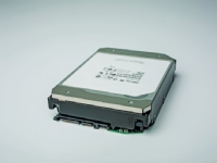 Toshiba MG08 Series Harddisk MG08ACA16TE 16TB 3.5 SATA-600 7200rpm