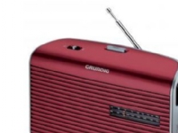 Grundig Music 60 - Personlig radio - 0.5 watt - sølv, rød